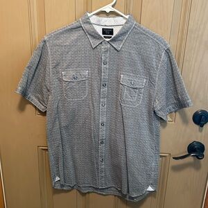 7 Diamonds dress shirt. Short sleeve